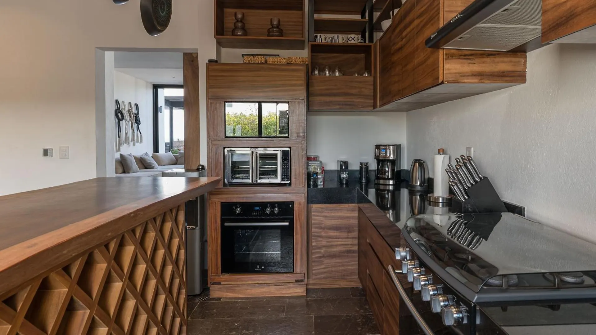 Beachfront Luxury Villa With Pool With Private Cooker & Staff Puerto Morelos