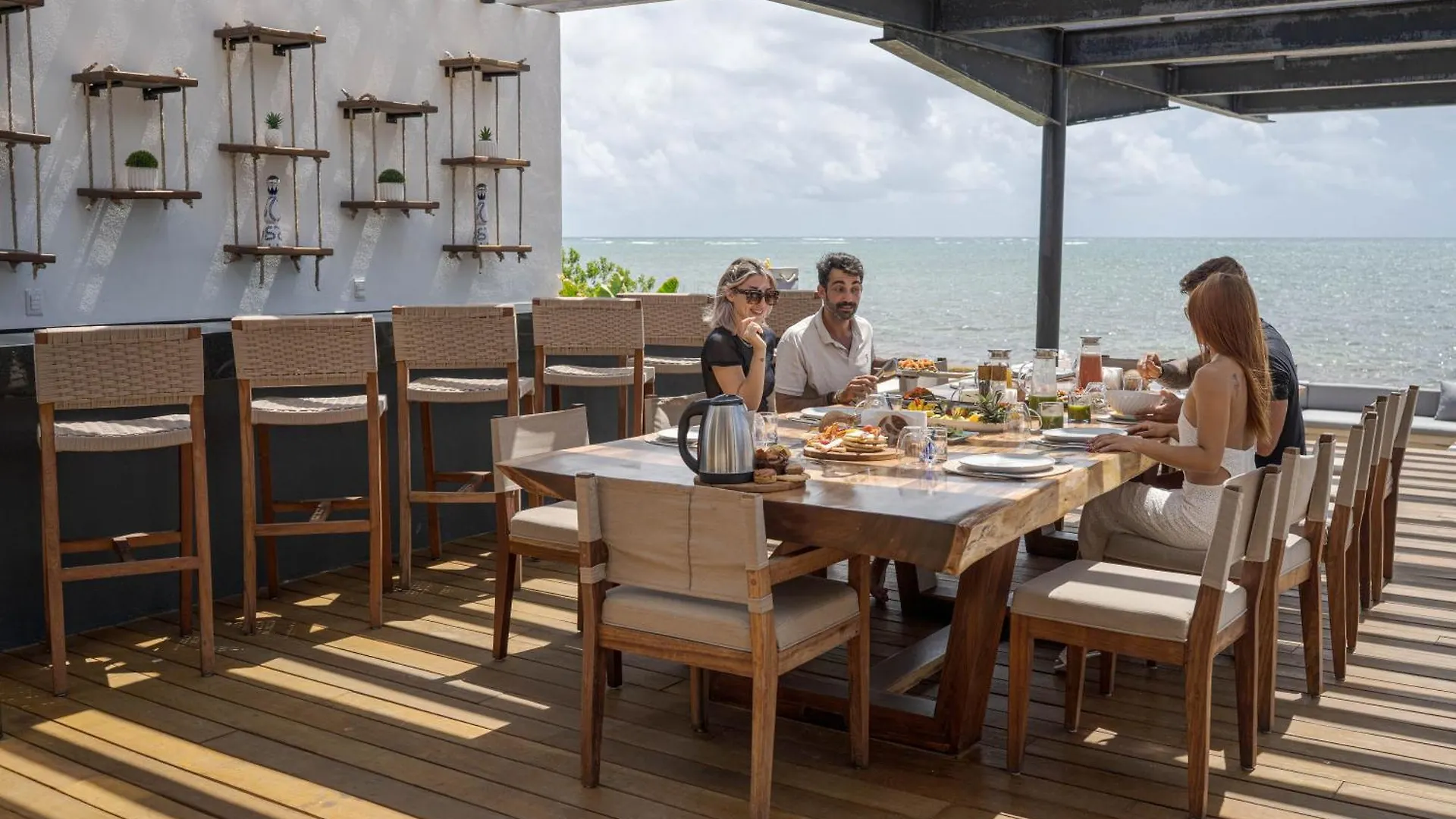 Beachfront Luxury Villa With Pool With Private Cooker & Staff Puerto Morelos