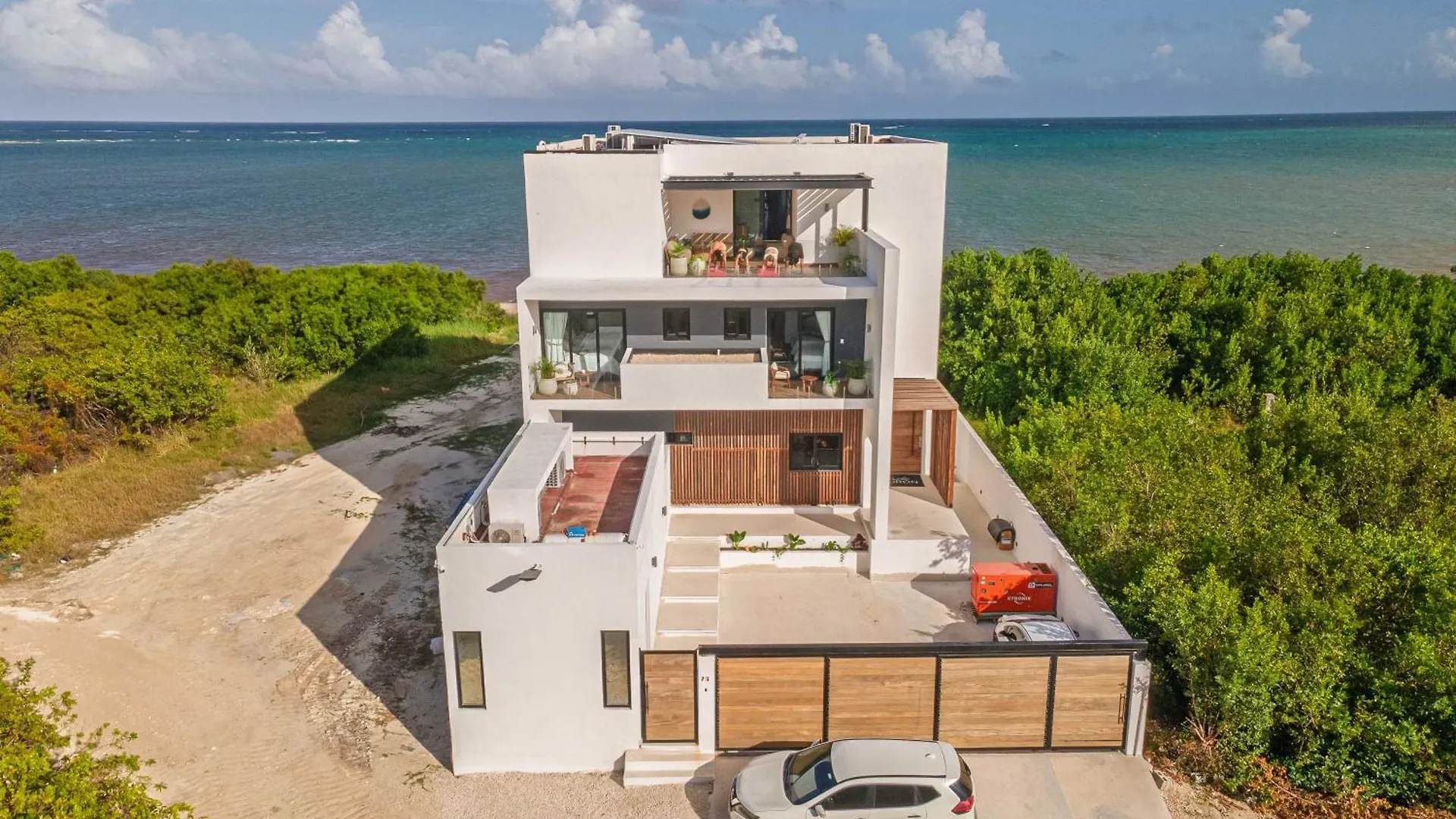 Beachfront Luxury Villa With Pool With Private Cooker & Staff Puerto Morelos Mexico
